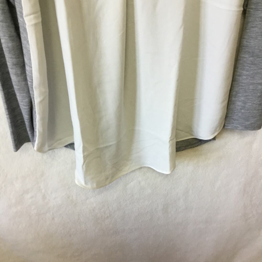 LOFT White Colorblock V-Neck Mixed Media Top - Picture 5 of 8